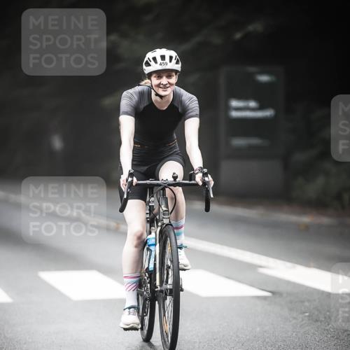 13.09.2026 - Stadtparktriathlon H.Heesch http://msf.ph/oto/10368811 13.09.2026 10:18:12 Radfahren 210, 311, 459, 463 meine-sportfotos.de