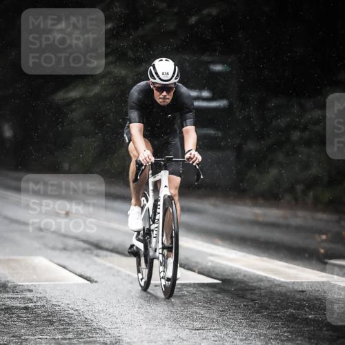 13.09.2026 - Stadtparktriathlon H.Heesch http://msf.ph/oto/10368856 13.09.2026 12:04:03 Radfahren 833, 836, 916, 958, 1004, 1048, 1060 meine-sportfotos.de