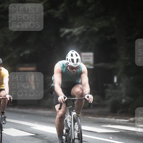 13.09.2026 - Stadtparktriathlon H.Heesch http://msf.ph/oto/10368880 13.09.2026 13:20:35 Radfahren 1293, 1322, 1323, 1333, 1401, 1430, 1467, 1505 meine-sportfotos.de