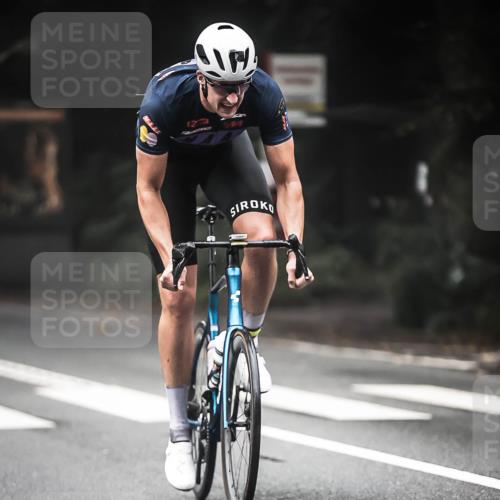 13.09.2026 - Stadtparktriathlon H.Heesch http://msf.ph/oto/10368894 13.09.2026 10:18:16 Radfahren 210, 261, 311, 459 meine-sportfotos.de