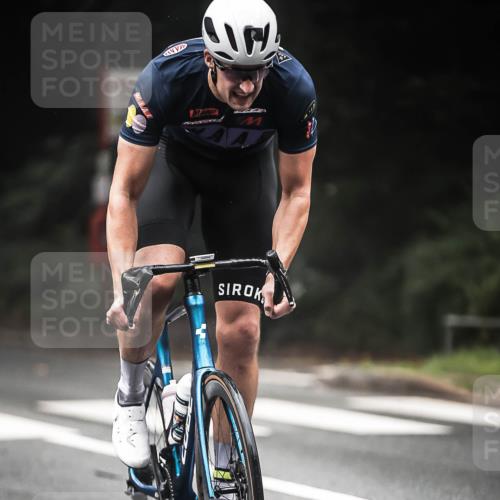 13.09.2026 - Stadtparktriathlon H.Heesch http://msf.ph/oto/10368910 13.09.2026 10:18:17 Radfahren 210, 261, 311, 459 meine-sportfotos.de