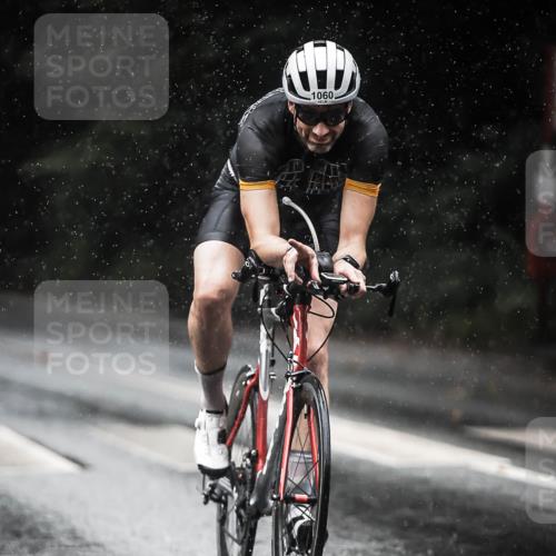 13.09.2026 - Stadtparktriathlon H.Heesch http://msf.ph/oto/10368914 13.09.2026 12:04:05 Radfahren 833, 836, 916, 958, 1004, 1048, 1060 meine-sportfotos.de