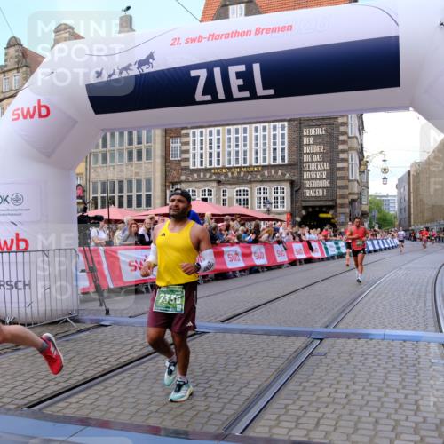 13.09.2026 - 21. swb-Marathon Bremen Tim E. http://msf.ph/oto/10368915 13.09.2026 13:06:31 Ziel 474, 681, 1901, 3297, 3466, 4614, 6686, 7336, 8670, 9429, 9934 meine-sportfotos.de