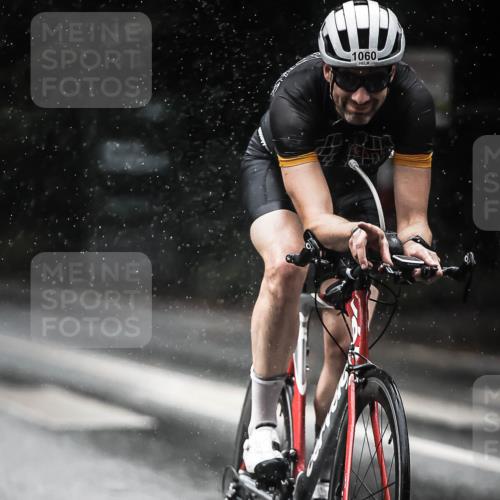 13.09.2026 - Stadtparktriathlon H.Heesch http://msf.ph/oto/10368929 13.09.2026 12:04:05 Radfahren 833, 836, 916, 958, 1004, 1048, 1060 meine-sportfotos.de