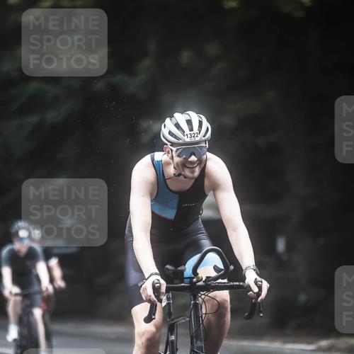 13.09.2026 - Stadtparktriathlon H.Heesch http://msf.ph/oto/10368936 13.09.2026 13:20:37 Radfahren 1293, 1322, 1323, 1333, 1401, 1430, 1467, 1505 meine-sportfotos.de