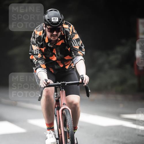 13.09.2026 - Stadtparktriathlon H.Heesch http://msf.ph/oto/10368940 13.09.2026 10:18:20 Radfahren 210, 212, 258, 261, 276, 311 meine-sportfotos.de