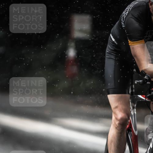 13.09.2026 - Stadtparktriathlon H.Heesch http://msf.ph/oto/10368951 13.09.2026 12:04:05 Radfahren 833, 836, 916, 958, 1004, 1048, 1060 meine-sportfotos.de