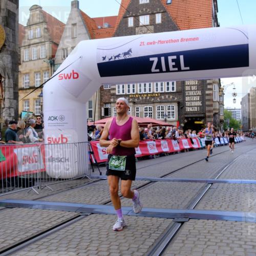 13.09.2026 - 21. swb-Marathon Bremen Tim E. http://msf.ph/oto/10368973 13.09.2026 13:06:46 Ziel 474, 508, 1770, 1921, 2832, 4777, 7590, 8621, 9934, 13148 meine-sportfotos.de