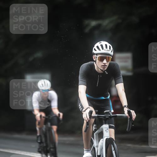 13.09.2026 - Stadtparktriathlon H.Heesch http://msf.ph/oto/10368999 13.09.2026 13:20:48 Radfahren 1346, 1377, 1420, 1433, 1444 meine-sportfotos.de