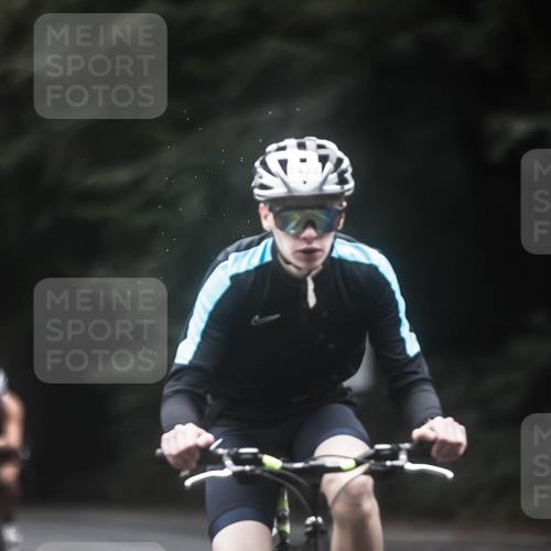 13.09.2026 - Stadtparktriathlon H.Heesch http://msf.ph/oto/10369017 13.09.2026 13:20:49 Radfahren 1346, 1377, 1420, 1433, 1436, 1444 meine-sportfotos.de