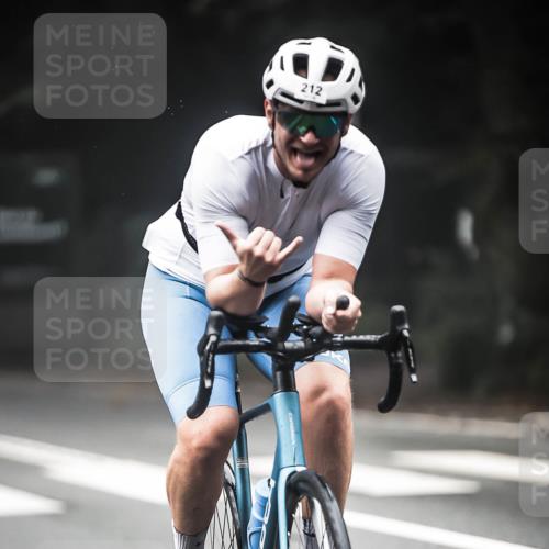 13.09.2026 - Stadtparktriathlon H.Heesch http://msf.ph/oto/10369045 13.09.2026 10:18:26 Radfahren 212, 251, 258, 261, 276, 279, 359, 389 meine-sportfotos.de