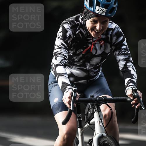 13.09.2026 - Stadtparktriathlon H.Heesch http://msf.ph/oto/10369052 13.09.2026 10:47:15 Radfahren 376, 472, 557 meine-sportfotos.de