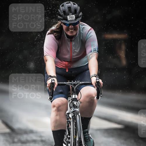 13.09.2026 - Stadtparktriathlon H.Heesch http://msf.ph/oto/10369059 13.09.2026 12:04:13 Radfahren 762, 916, 972, 1004, 1048 meine-sportfotos.de