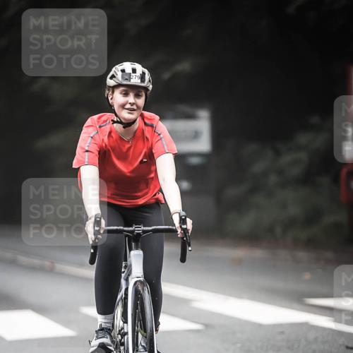 13.09.2026 - Stadtparktriathlon H.Heesch http://msf.ph/oto/10369092 13.09.2026 10:18:28 Radfahren 212, 251, 258, 276, 279, 359, 389 meine-sportfotos.de