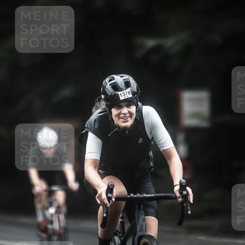 13.09.2026 - Stadtparktriathlon H.Heesch http://msf.ph/oto/10369105 13.09.2026 13:20:59 Radfahren 1218, 1220, 1346, 1378, 1402, 1404, 1436 meine-sportfotos.de