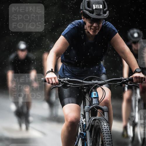13.09.2026 - Stadtparktriathlon H.Heesch http://msf.ph/oto/10369154 13.09.2026 12:04:23 Radfahren 763, 785, 828, 857, 923, 964, 1036 meine-sportfotos.de