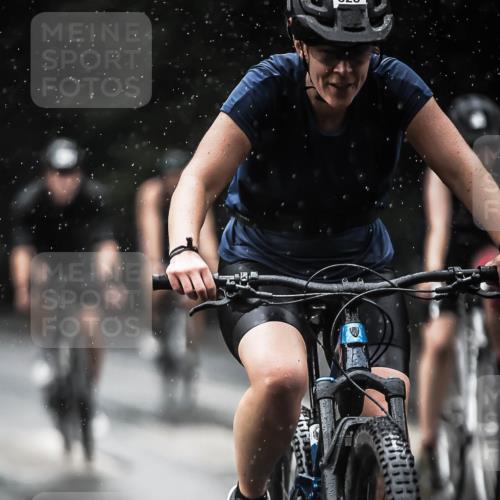 13.09.2026 - Stadtparktriathlon H.Heesch http://msf.ph/oto/10369158 13.09.2026 12:04:23 Radfahren 763, 785, 828, 857, 923, 964, 1036 meine-sportfotos.de