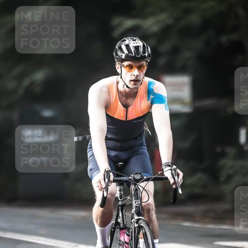 13.09.2026 - Stadtparktriathlon H.Heesch http://msf.ph/oto/10369193 13.09.2026 10:47:40 Radfahren 415, 470, 489, 493, 498, 506, 561 meine-sportfotos.de