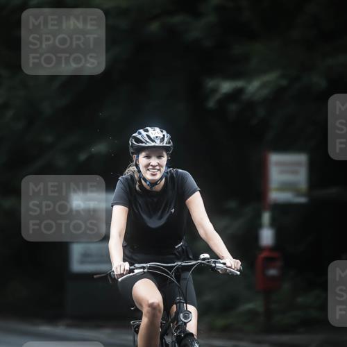 13.09.2026 - Stadtparktriathlon H.Heesch http://msf.ph/oto/10369225 13.09.2026 13:21:16 Radfahren 1216, 1341, 1384, 1386, 1400, 1413, 1460, 1519 meine-sportfotos.de