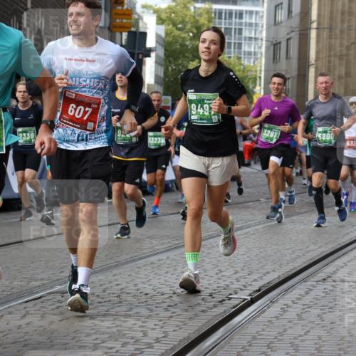 13.09.2026 - 21. swb-Marathon Bremen Strokosch-Dieckow http://msf.ph/oto/10369226 13.09.2026 13:36:06 Ziel 156, 318, 532, 607, 2565, 3056, 3087, 3226, 3485, 3704, 3780, 3857, 4048, 5026, 5071, 5157, 5308, 5381, 5467, 5468, 5584, 5586, 6159, 6465, 6466, 6644, 6649, 6724, 7036, 7235, 7385, 7597, 7675, 7691, 7700, 8145, 8335, 8705, 8816, 9784, 9862, 9892, 9912, 13121, 13213, 1072, 2339, 2931, 2949, 3224, 3291, 3591, 4643, 4989, 5259, 5800, 6642, 6778, 7379, 7865, 8488, 8511, 8731, 8941, 9026, 9076, 9226, 9497, 9564, 13038, 13238 meine-sportfotos.de