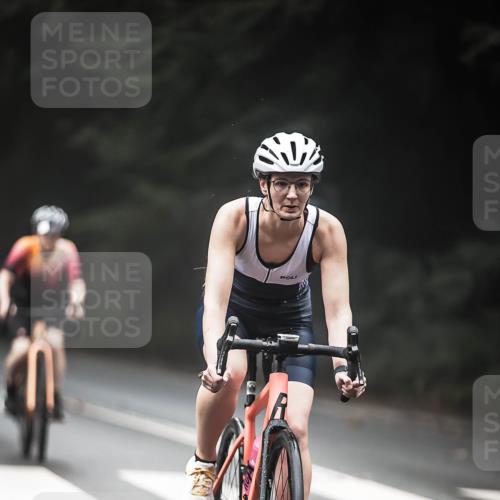 13.09.2026 - Stadtparktriathlon H.Heesch http://msf.ph/oto/10369235 13.09.2026 10:18:37 Radfahren 233, 333, 359, 389, 405, 444 meine-sportfotos.de