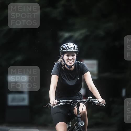 13.09.2026 - Stadtparktriathlon H.Heesch http://msf.ph/oto/10369245 13.09.2026 13:21:16 Radfahren 1216, 1341, 1384, 1386, 1400, 1413, 1460, 1519 meine-sportfotos.de