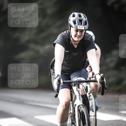 13.09.2026 - Stadtparktriathlon H.Heesch http://msf.ph/oto/10369254 13.09.2026 10:47:43 Radfahren 415, 470, 493, 498, 506, 561 meine-sportfotos.de