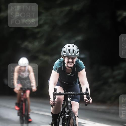 13.09.2026 - Stadtparktriathlon H.Heesch http://msf.ph/oto/10369300 13.09.2026 13:21:21 Radfahren 1216, 1341, 1386, 1400, 1407, 1413, 1460, 1461, 1473, 1482, 1519, 1521 meine-sportfotos.de