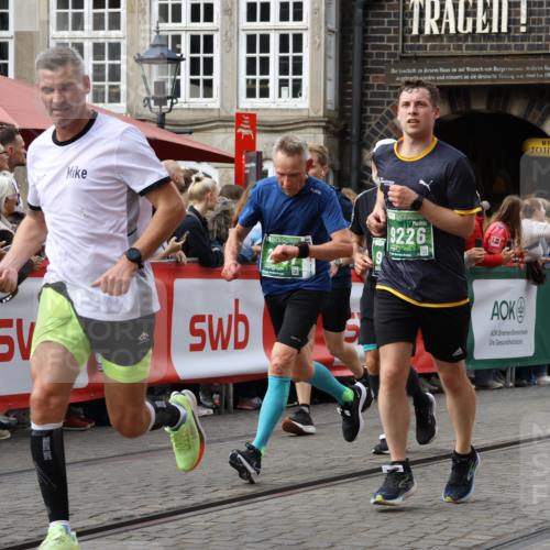13.09.2026 - 21. swb-Marathon Bremen Strokosch-Dieckow http://msf.ph/oto/10369304 13.09.2026 13:36:10 Ziel 318, 532, 607, 2565, 3026, 3056, 3087, 3226, 3454, 3485, 3704, 3780, 3857, 4016, 4048, 5026, 5071, 5157, 5276, 5308, 5381, 5467, 5468, 5584, 5586, 5816, 6159, 6649, 6724, 6874, 7036, 7235, 7385, 7675, 7691, 7804, 8145, 8335, 8705, 8816, 9243, 9784, 9862, 9892, 9912, 13121, 13179, 13213, 2339, 2692, 2700, 2949, 3410, 3591, 4049, 4643, 4989, 5800, 6642, 6778, 7379, 7865, 8511, 8731, 8941, 9026, 9427, 9564, 13038, 13238 meine-sportfotos.de