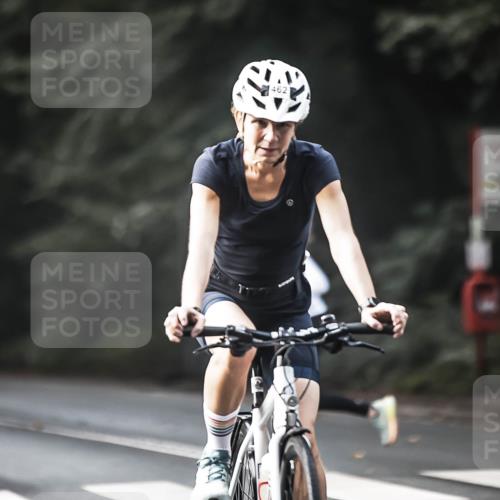 13.09.2026 - Stadtparktriathlon H.Heesch http://msf.ph/oto/10369330 13.09.2026 10:47:53 Radfahren 378, 428, 462 meine-sportfotos.de