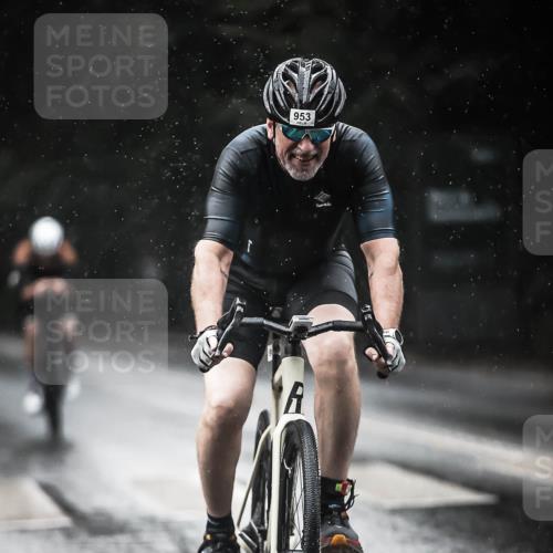 13.09.2026 - Stadtparktriathlon H.Heesch http://msf.ph/oto/10369343 13.09.2026 12:04:33 Radfahren 785, 842, 953, 962, 1047 meine-sportfotos.de