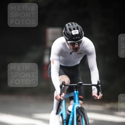 13.09.2026 - Stadtparktriathlon H.Heesch http://msf.ph/oto/10369350 13.09.2026 10:18:44 Radfahren 213, 233, 243, 300, 333, 368, 405, 412 meine-sportfotos.de