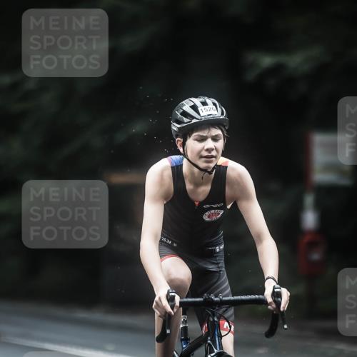 13.09.2026 - Stadtparktriathlon H.Heesch http://msf.ph/oto/10369357 13.09.2026 13:21:29 Radfahren 1353, 1407, 1414, 1461, 1473, 1482, 1521, 1526 meine-sportfotos.de