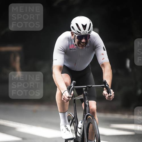 13.09.2026 - Stadtparktriathlon H.Heesch http://msf.ph/oto/10369361 13.09.2026 10:18:45 Radfahren 213, 233, 243, 300, 330, 333, 368, 405, 412 meine-sportfotos.de
