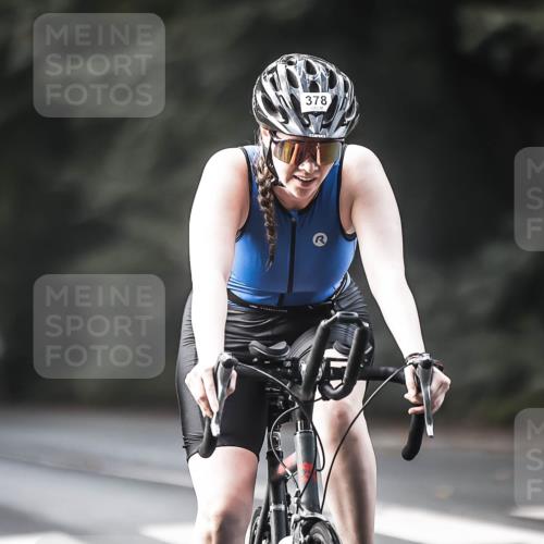 13.09.2026 - Stadtparktriathlon H.Heesch http://msf.ph/oto/10369368 13.09.2026 10:47:55 Radfahren 378, 413, 428, 462 meine-sportfotos.de