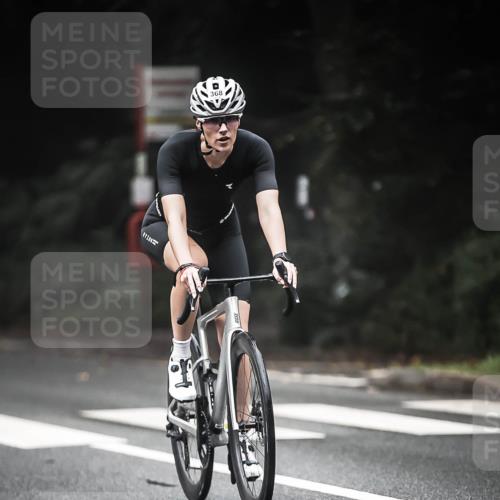 13.09.2026 - Stadtparktriathlon H.Heesch http://msf.ph/oto/10369391 13.09.2026 10:18:46 Radfahren 213, 243, 300, 330, 333, 368, 412 meine-sportfotos.de