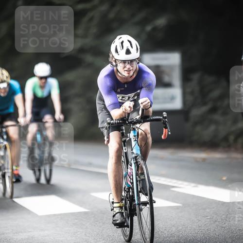 13.09.2026 - Stadtparktriathlon H.Heesch http://msf.ph/oto/10369414 13.09.2026 10:48:01 Radfahren 378, 413, 522, 546, 547 meine-sportfotos.de