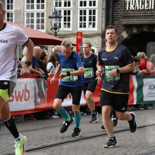 13.09.2026 - 21. swb-Marathon Bremen Strokosch-Dieckow http://msf.ph/oto/10369425 13.09.2026 13:36:10 Ziel 318, 532, 607, 2565, 3026, 3056, 3087, 3226, 3454, 3485, 3704, 3780, 3857, 4016, 4048, 5026, 5071, 5157, 5276, 5308, 5381, 5467, 5468, 5584, 5586, 5816, 6159, 6649, 6724, 6874, 7036, 7235, 7385, 7675, 7691, 7804, 8145, 8335, 8705, 8816, 9243, 9784, 9862, 9892, 9912, 13121, 13179, 13213, 2339, 2692, 2700, 2949, 3410, 3591, 4049, 4643, 4989, 5800, 6642, 6778, 7379, 7865, 8511, 8731, 8941, 9026, 9427, 9564, 13038, 13238 meine-sportfotos.de