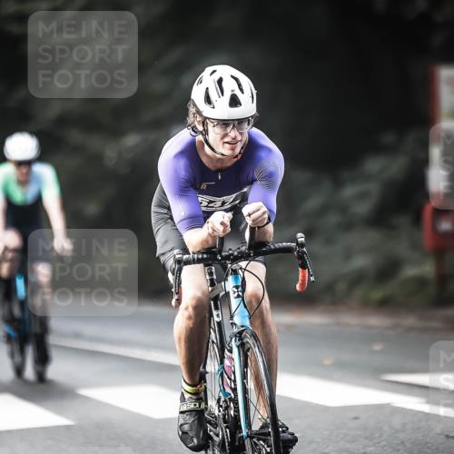 13.09.2026 - Stadtparktriathlon H.Heesch http://msf.ph/oto/10369429 13.09.2026 10:48:02 Radfahren 400, 413, 471, 522, 546, 547 meine-sportfotos.de