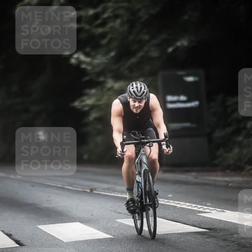 13.09.2026 - Stadtparktriathlon H.Heesch http://msf.ph/oto/10369436 13.09.2026 13:21:48 Radfahren 1385, 1406, 1453 meine-sportfotos.de