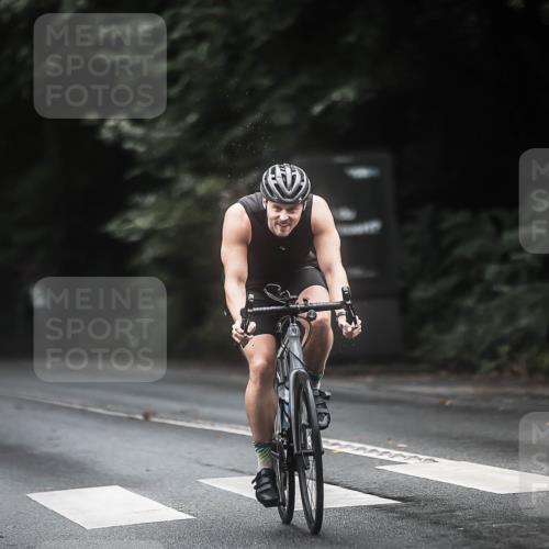 13.09.2026 - Stadtparktriathlon H.Heesch http://msf.ph/oto/10369444 13.09.2026 13:21:49 Radfahren 1316, 1385, 1406, 1453 meine-sportfotos.de