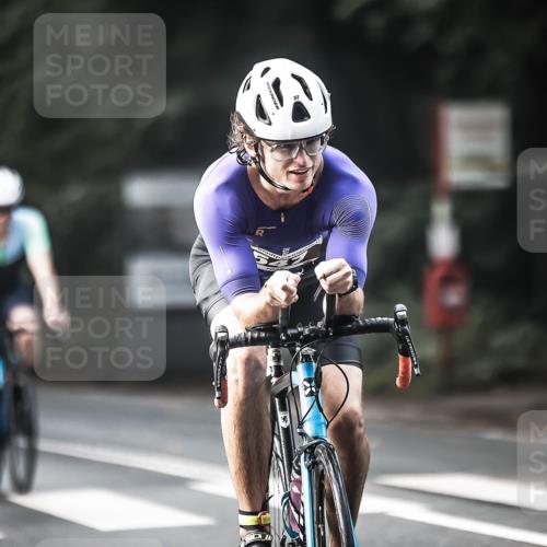 13.09.2026 - Stadtparktriathlon H.Heesch http://msf.ph/oto/10369447 13.09.2026 10:48:02 Radfahren 400, 413, 471, 522, 546, 547 meine-sportfotos.de