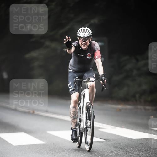 13.09.2026 - Stadtparktriathlon H.Heesch http://msf.ph/oto/10369453 13.09.2026 10:18:50 Radfahren 213, 243, 300, 330, 368, 412, 447 meine-sportfotos.de