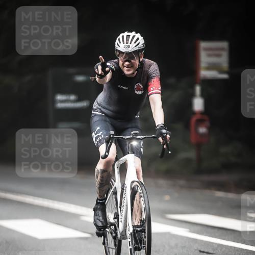 13.09.2026 - Stadtparktriathlon H.Heesch http://msf.ph/oto/10369470 13.09.2026 10:18:51 Radfahren 243, 330, 368, 412, 447 meine-sportfotos.de