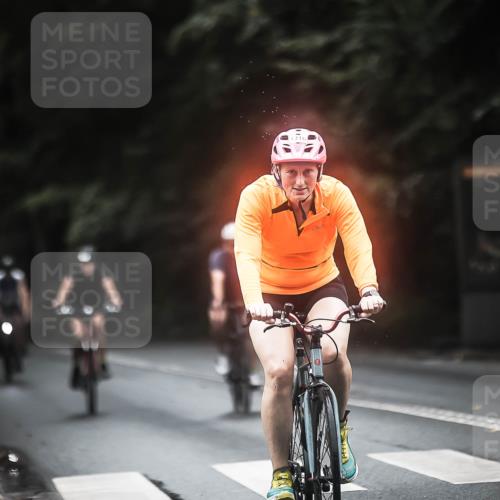 13.09.2026 - Stadtparktriathlon H.Heesch http://msf.ph/oto/10369524 13.09.2026 13:21:55 Radfahren 1226, 1287, 1316, 1343, 1385, 1406, 1453 meine-sportfotos.de