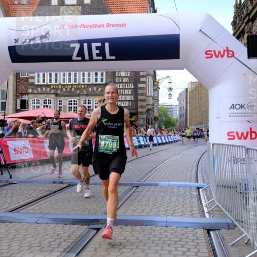 13.09.2026 - 21. swb-Marathon Bremen Tim E. http://msf.ph/oto/10369537 13.09.2026 13:07:23 Ziel 749, 1540, 1863, 3794, 3973, 6053, 7636, 7876, 9708, 9927 meine-sportfotos.de
