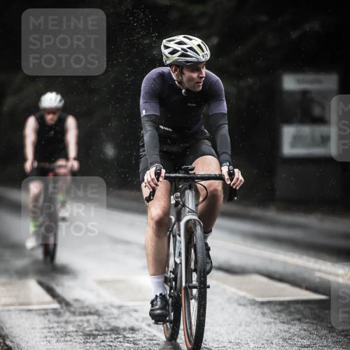 13.09.2026 - Stadtparktriathlon H.Heesch http://msf.ph/oto/10369563 13.09.2026 12:04:50 Radfahren 858, 937, 979 meine-sportfotos.de