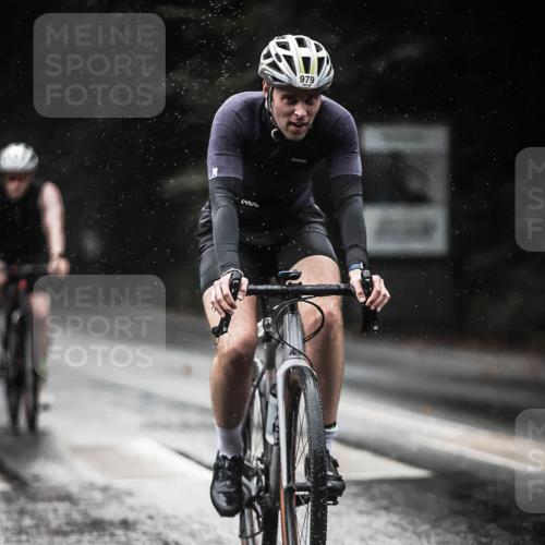 13.09.2026 - Stadtparktriathlon H.Heesch http://msf.ph/oto/10369582 13.09.2026 12:04:50 Radfahren 858, 937, 979 meine-sportfotos.de