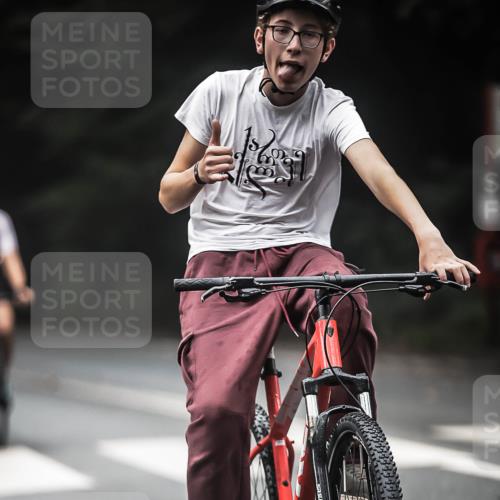 13.09.2026 - Stadtparktriathlon H.Heesch http://msf.ph/oto/10369640 13.09.2026 10:19:02 Radfahren 255, 274, 309, 378, 447, 465 meine-sportfotos.de