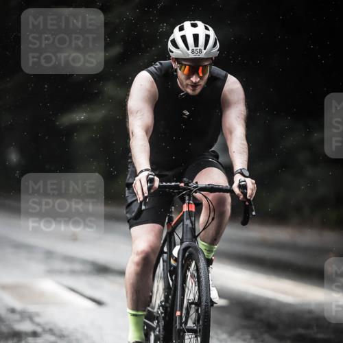 13.09.2026 - Stadtparktriathlon H.Heesch http://msf.ph/oto/10369642 13.09.2026 12:04:52 Radfahren 858, 937, 979 meine-sportfotos.de